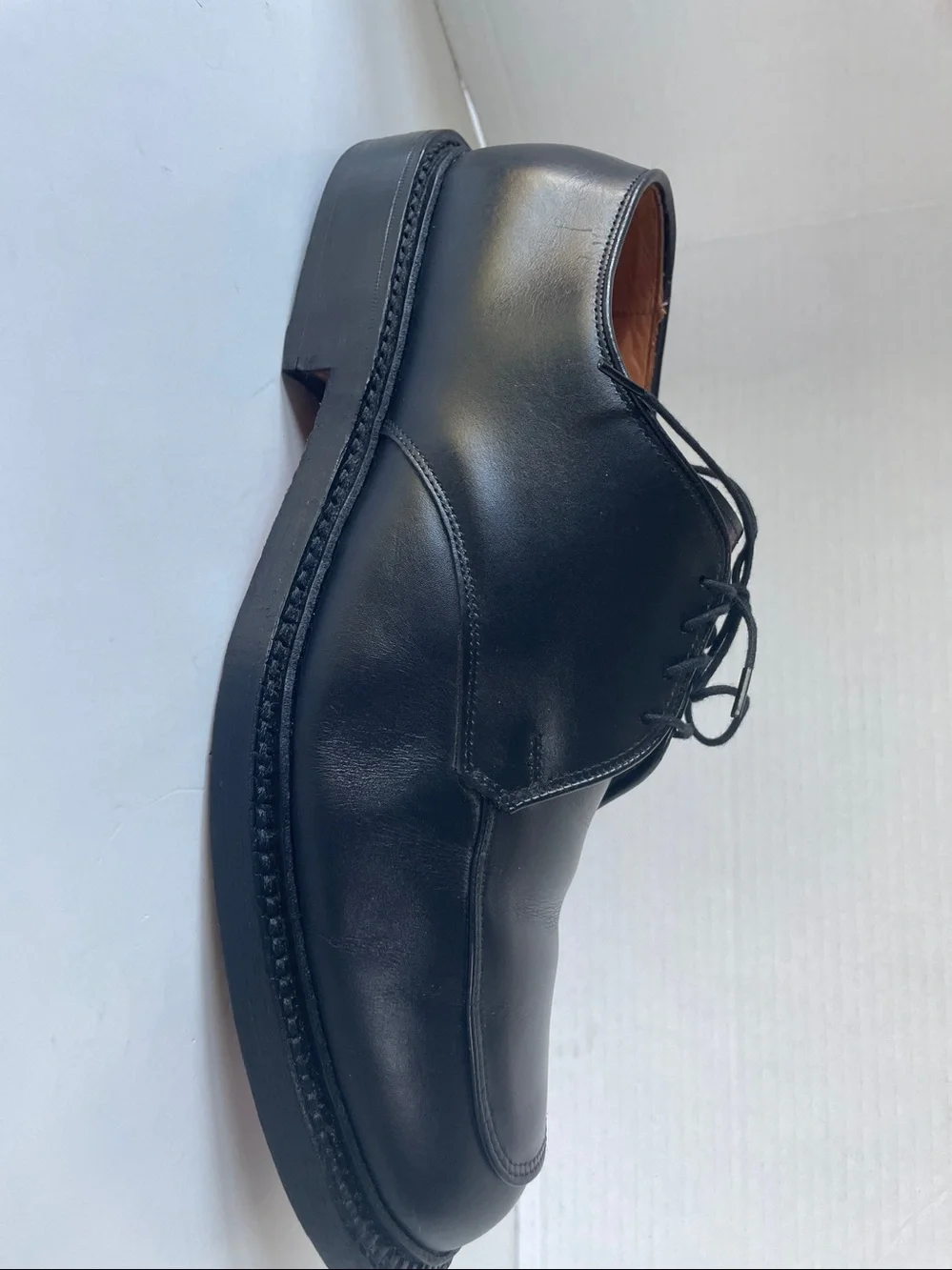 Allen Edmonds Brentwood Black Leather Oxfords size 10 EEE